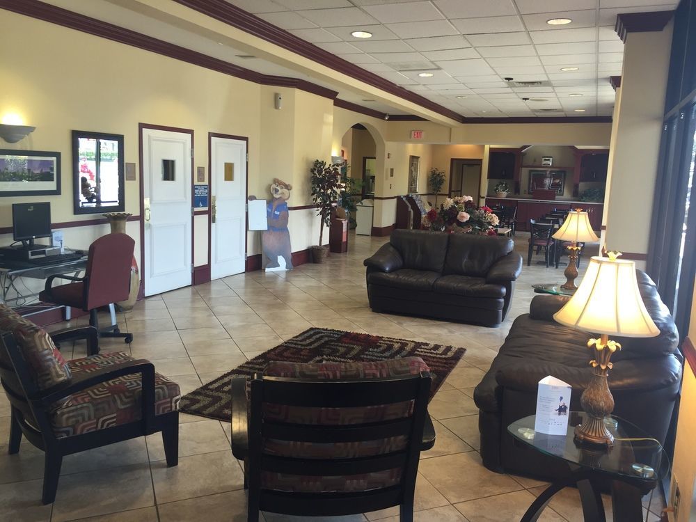 Days Inn & Suites By Wyndham Orlando Airport Экстерьер фото