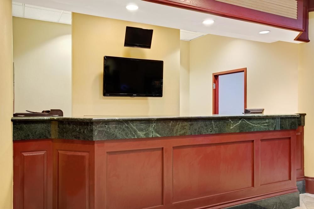 Days Inn & Suites By Wyndham Orlando Airport Экстерьер фото