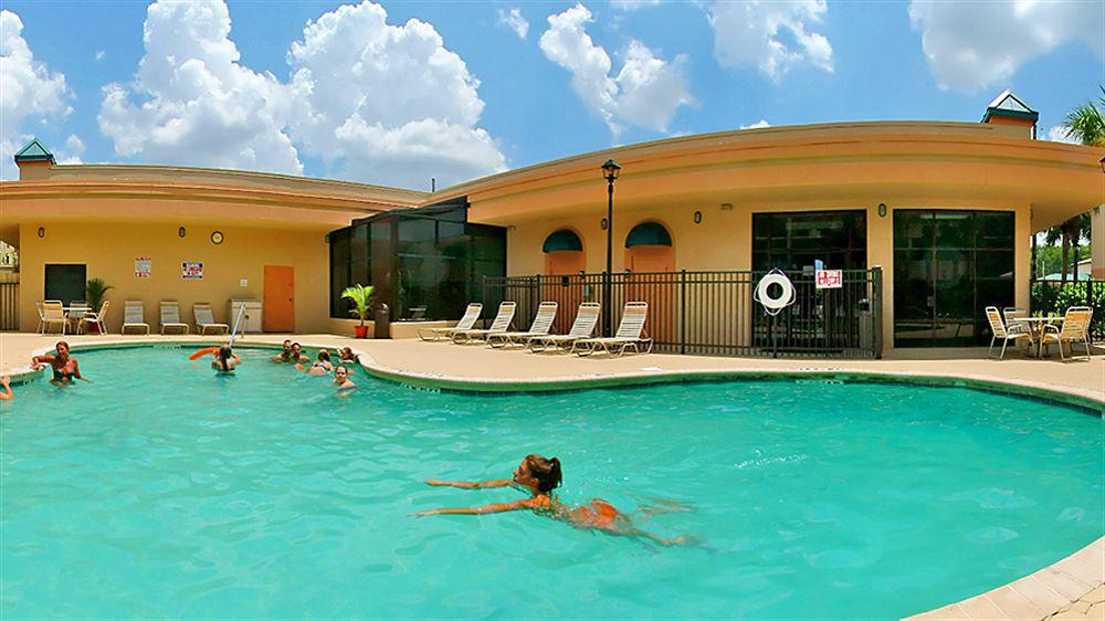 Days Inn & Suites By Wyndham Orlando Airport Экстерьер фото